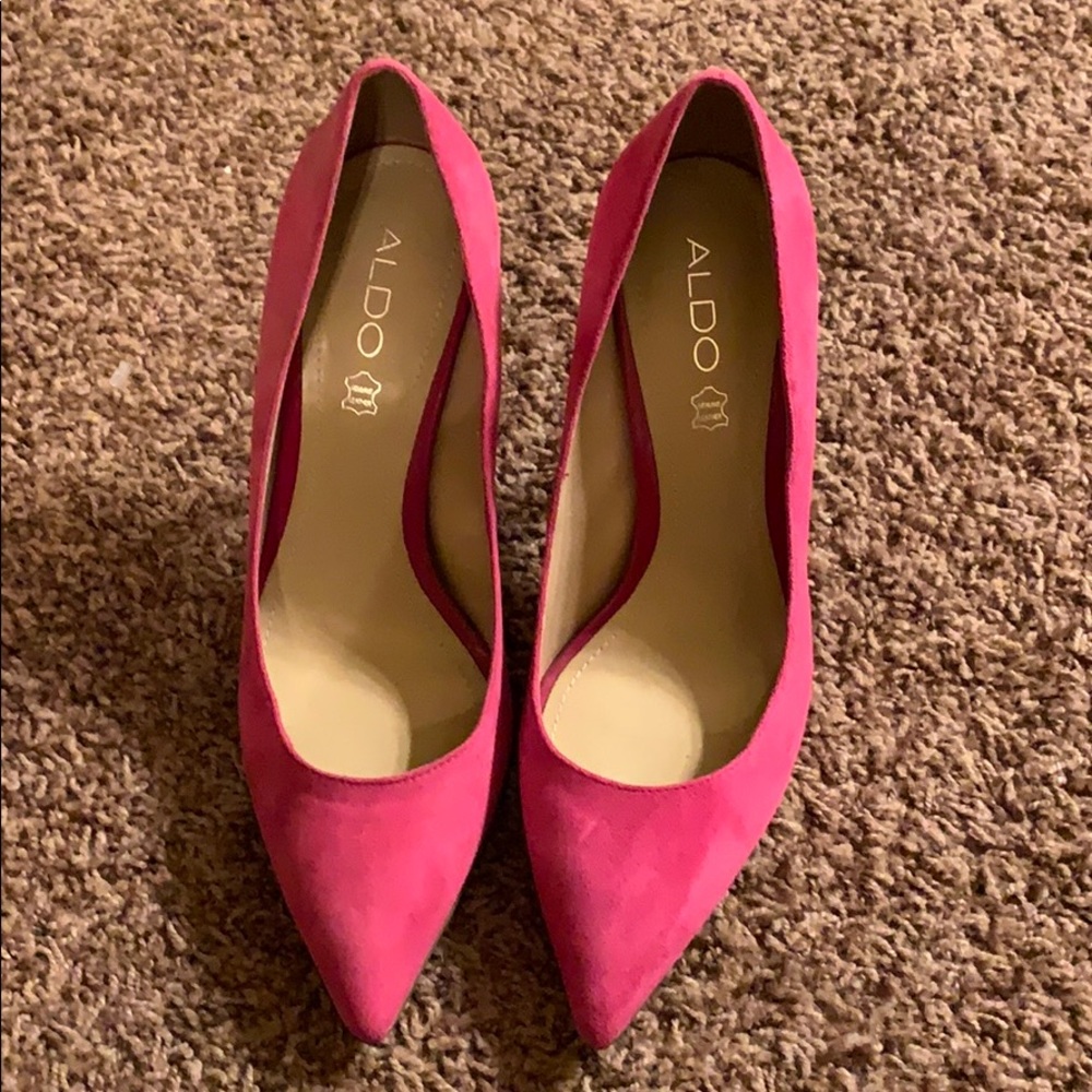 Pink sexy suede heels 👠
